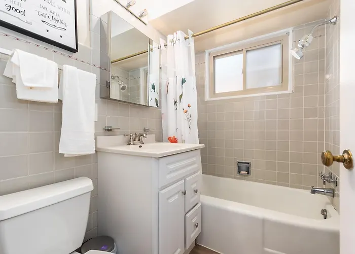 Holiday home Charming Retreat Oak Park